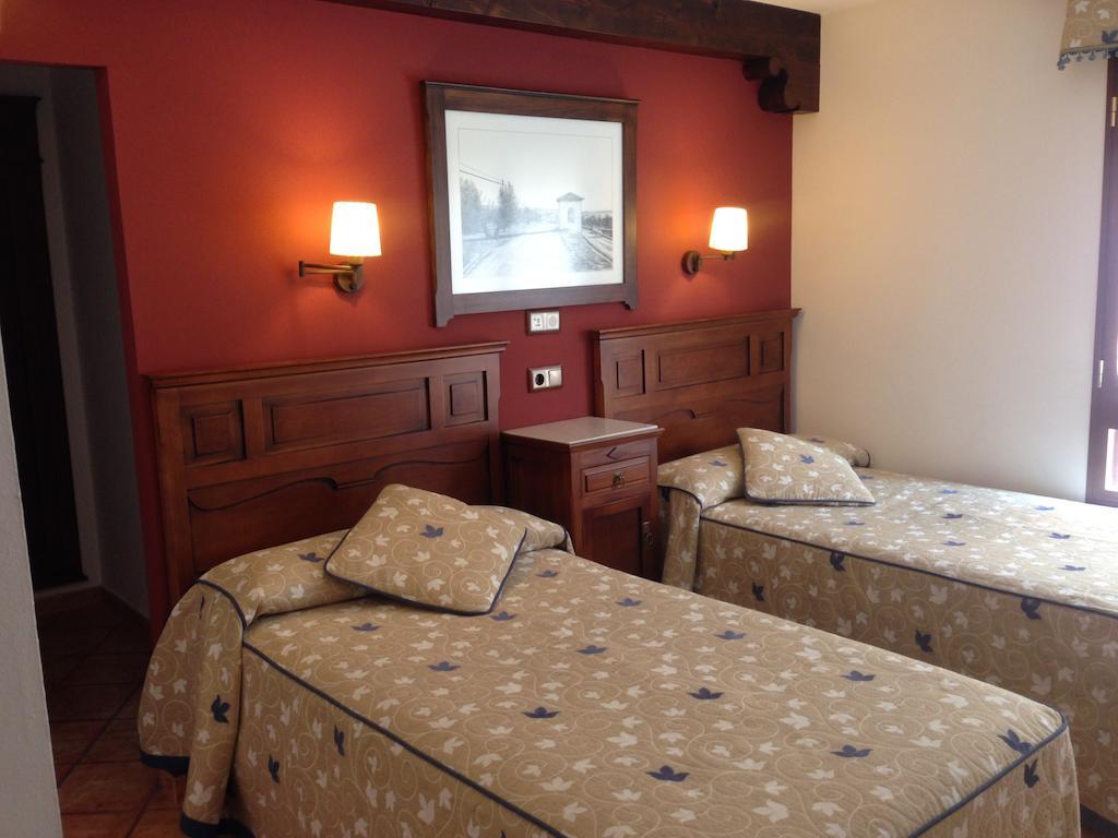 Hospederia Ana Pilar Hotell Porcuna Rom bilde